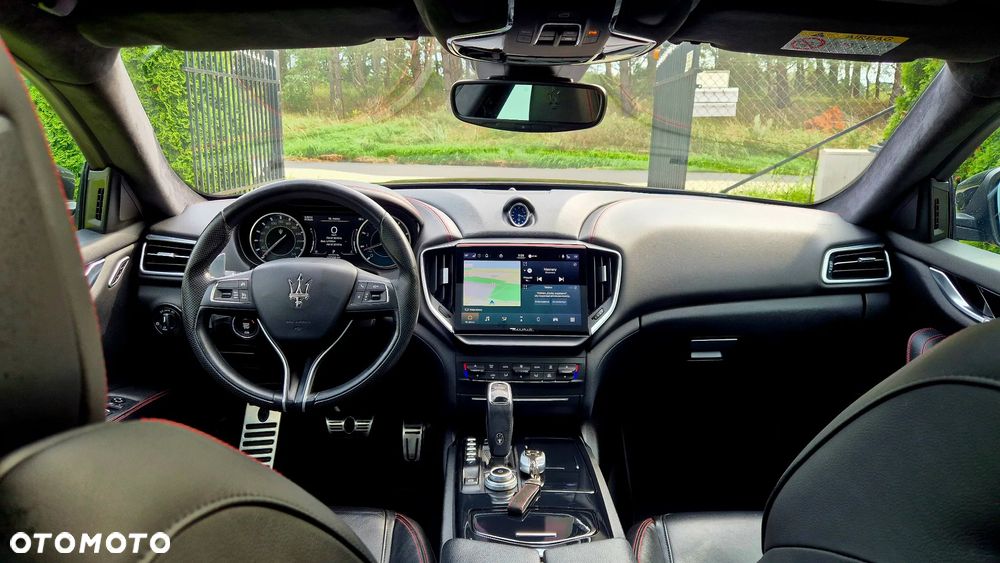 Maserati Ghibli Modena - 18