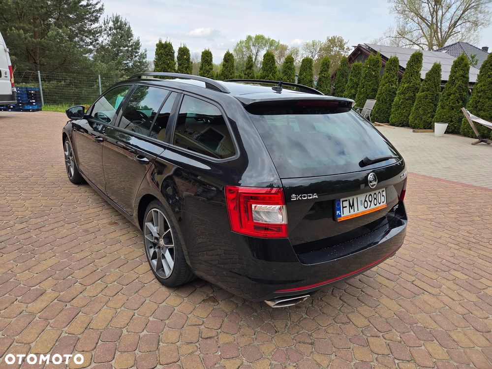 Skoda Octavia 2.0 TDI DSG RS - 5