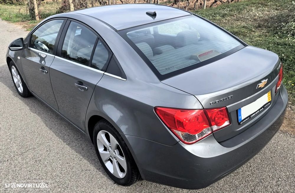 Chevrolet Cruze 2.0 VCDi LT - 6