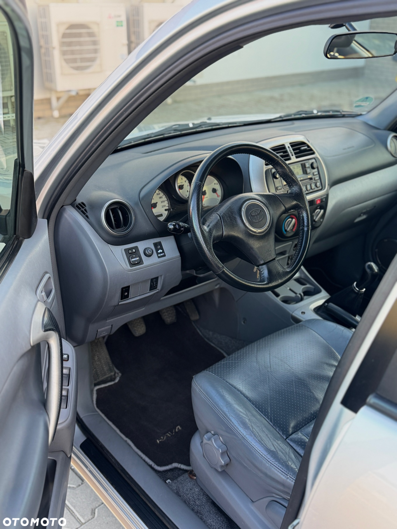 Toyota RAV4 4x4 Executive - 11