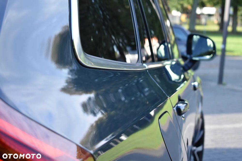 Volvo XC 90 B5 B AWD Plus Bright - 8