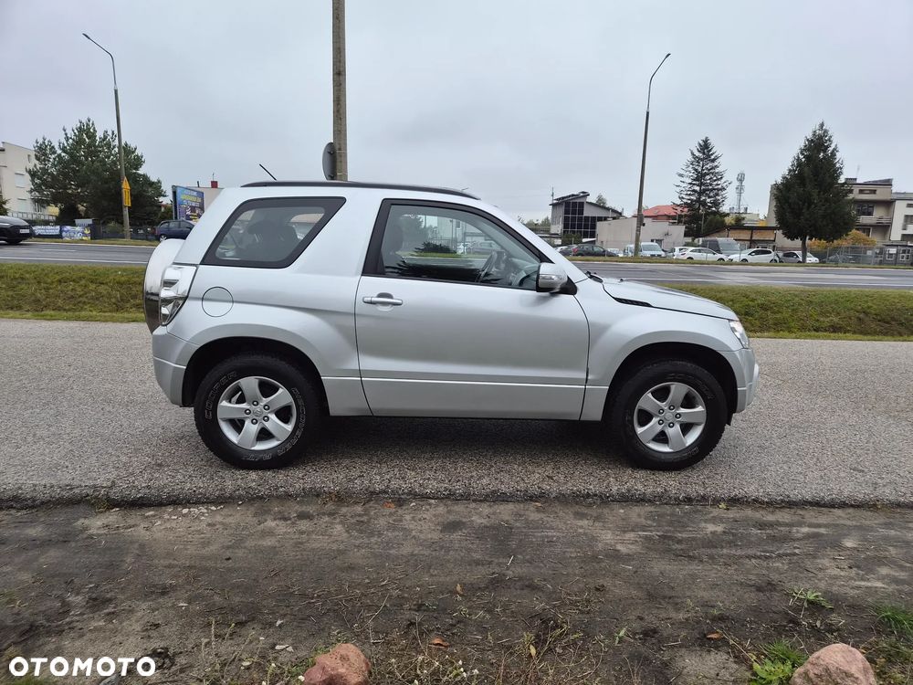 Suzuki Grand Vitara 2012 photo 4