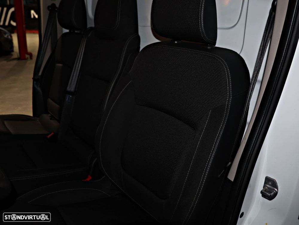 Renault Trafic 2.0 dCi L1H1 1.2T - 28