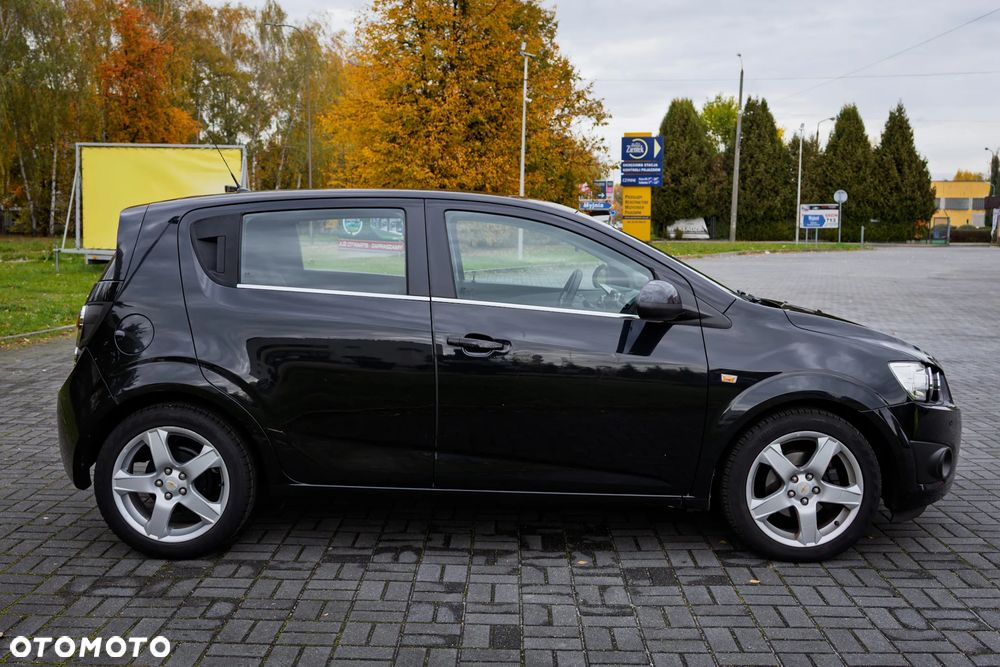 Chevrolet Aveo - 5
