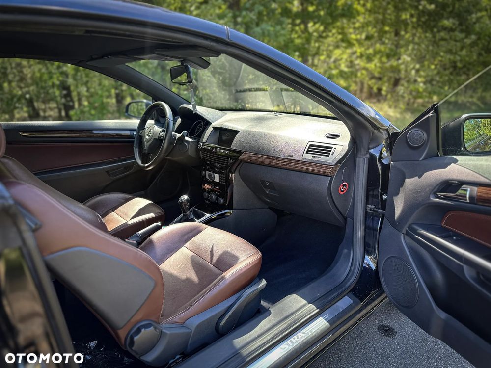 Opel Astra 1.6 Cosmo - 23