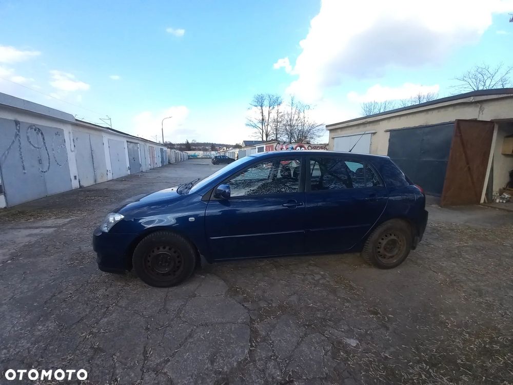 Toyota Corolla - 5