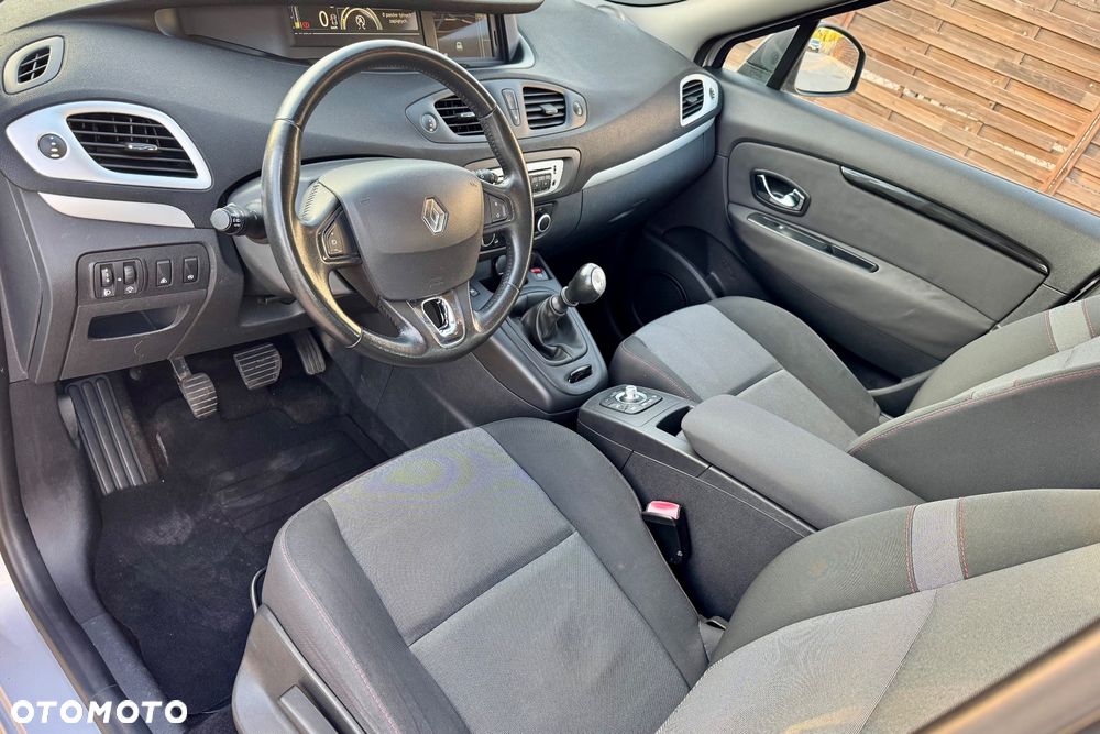 Renault Scenic - 13