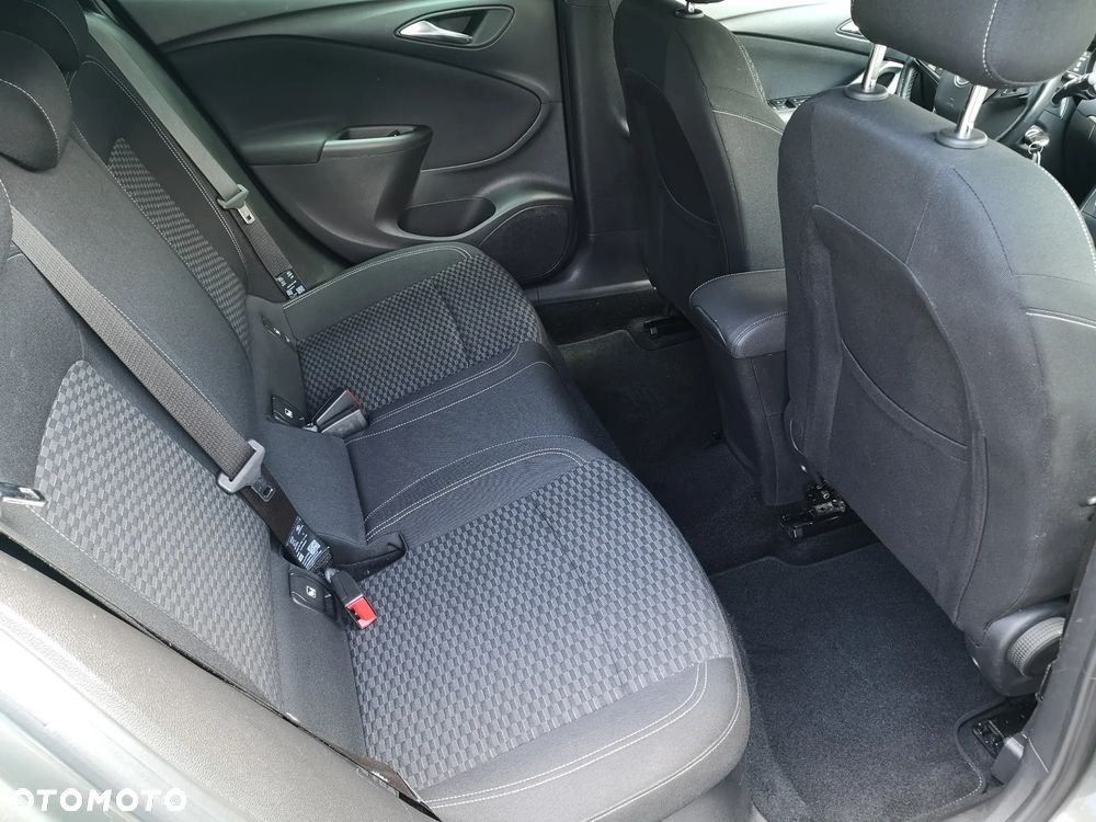 Opel Astra 1.4 Turbo Start/Stop Edition - 28