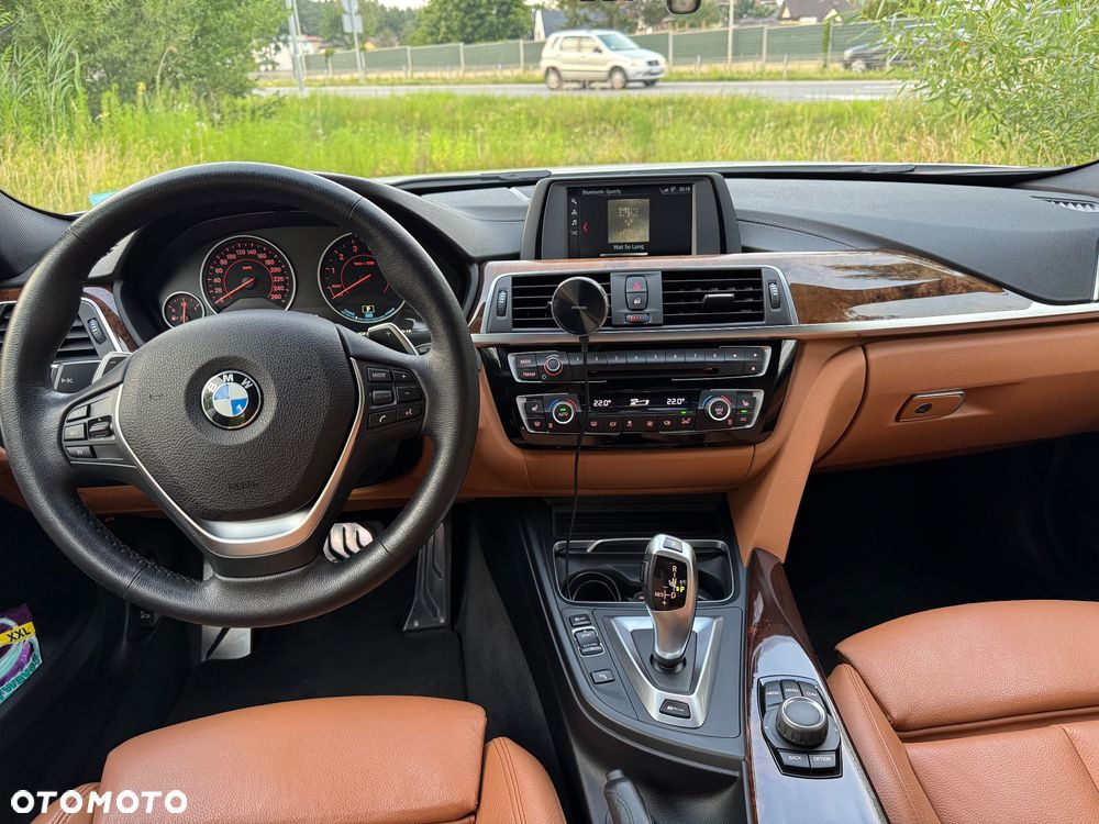 BMW Seria 3 330e iPerformance Luxury Line - 12