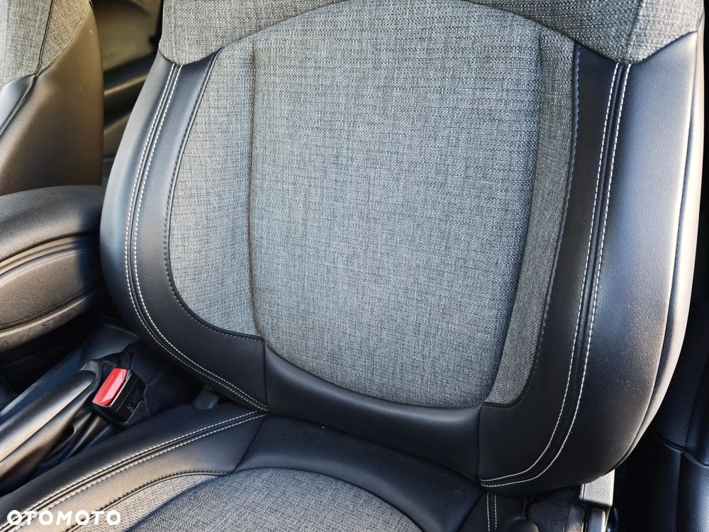 MINI Cooper Essential Trim - 22