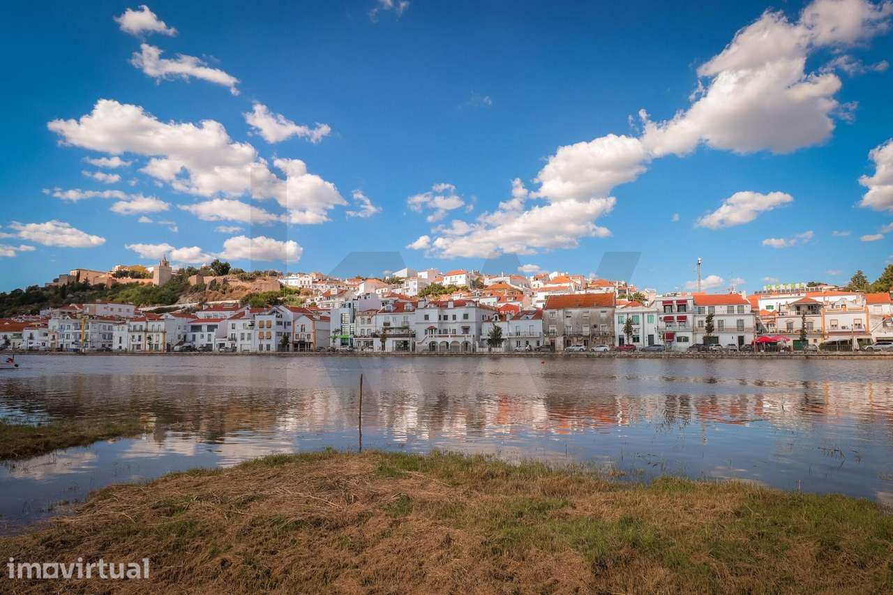Encantadora Moradia c/ Projeto Aprovado e Logradouro – Encosta do Cast - Grande imagem: 4/28