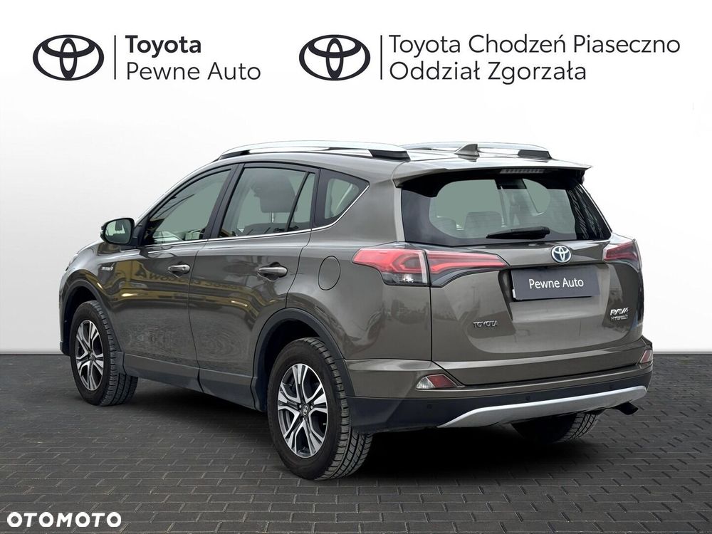 Toyota RAV4 - 4
