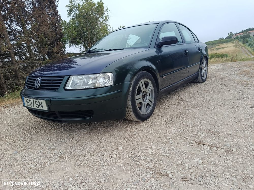 VW Passat 1.9 TDi Confortline Top - 3