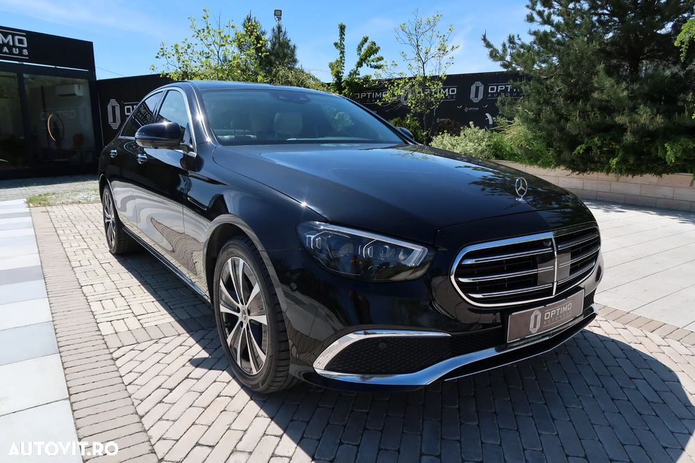 Mercedes-Benz E 300 4MATIC 9G-TRONIC - 1