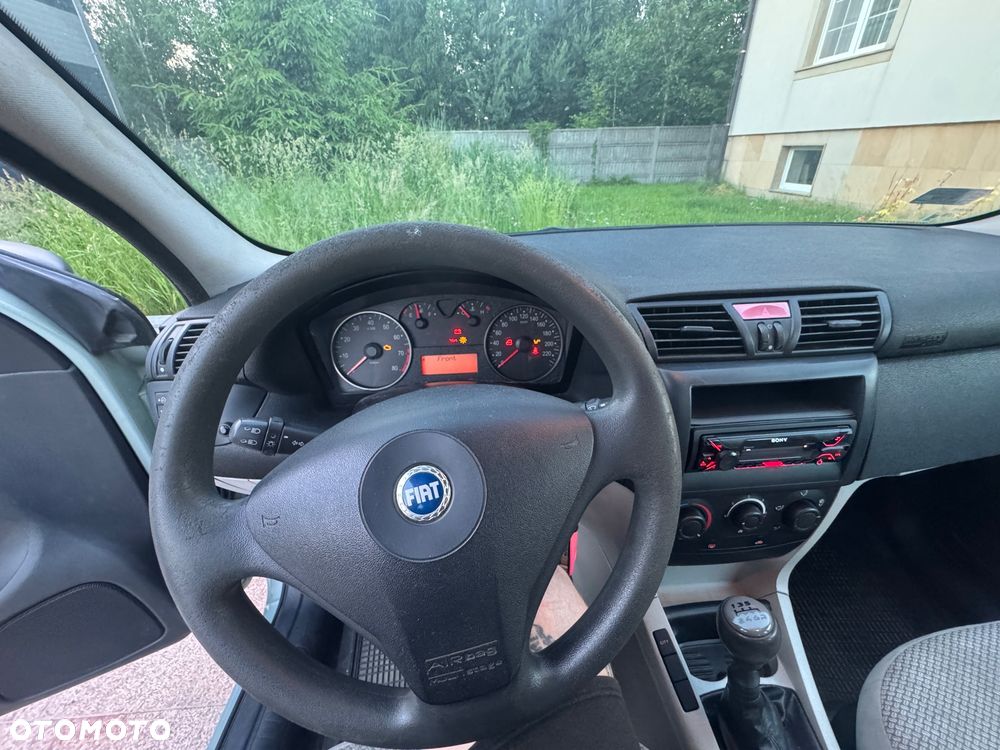 Fiat Stilo 1.4 16V Actual - 8