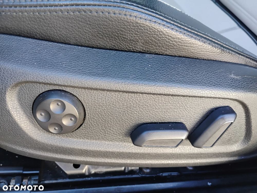 Volkswagen Passat CC 2.0 TSI DSG Exclusive - 20