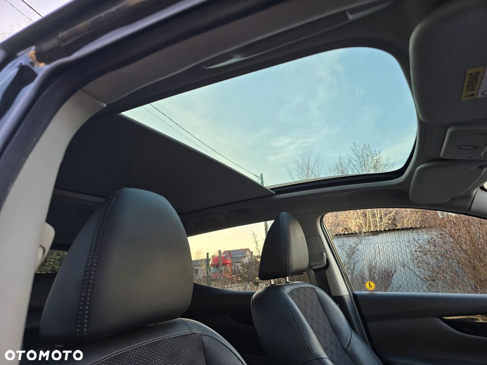 Nissan Qashqai 1.6 DIG-T Tekna - 16