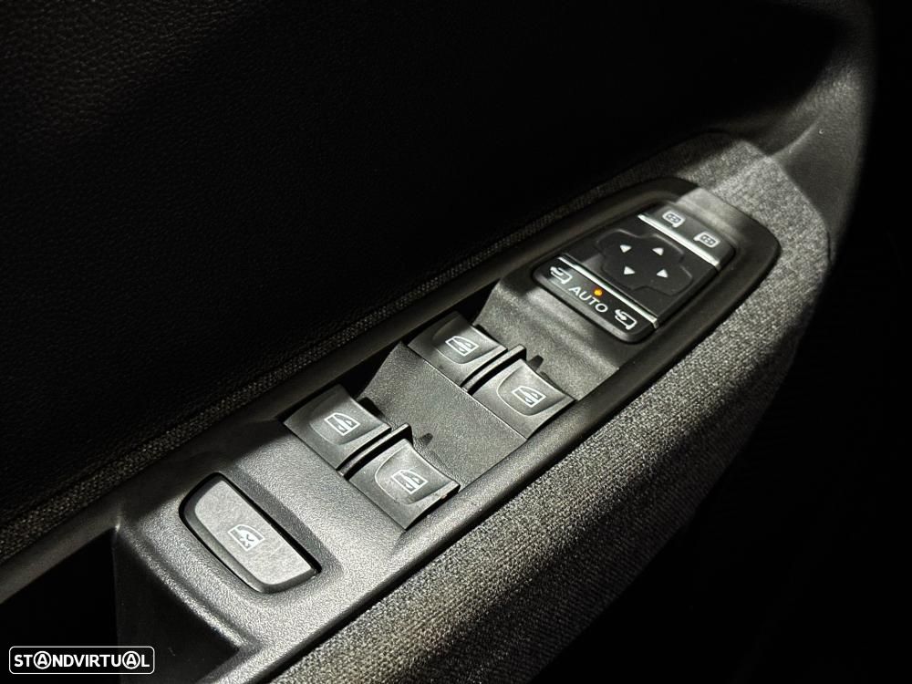 Renault Zoe (c/ Bateria) Intens 50 - 47