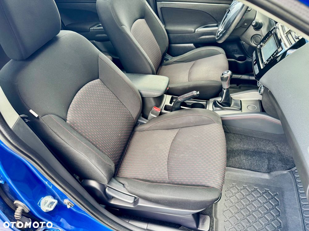Mitsubishi ASX 1.6 Black Edition - 9