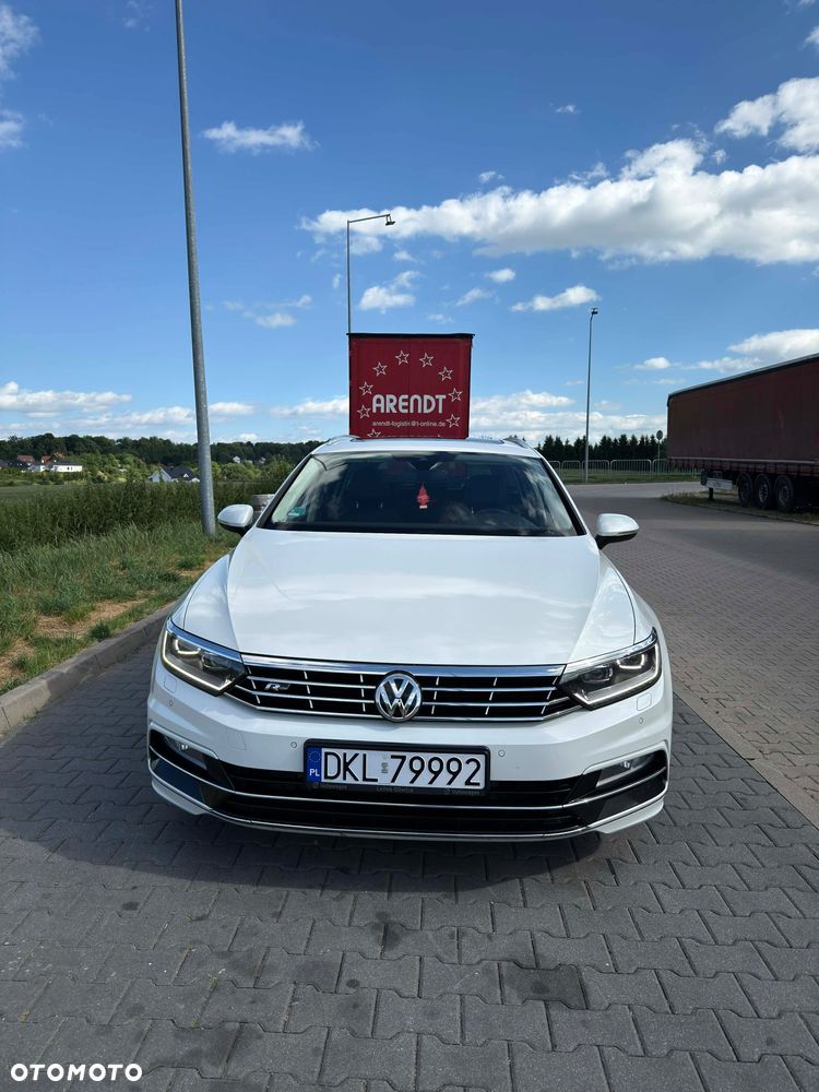 Volkswagen Passat 2.0 TDI SCR (BlueMotion Tech) 4Motion D Highline - 4