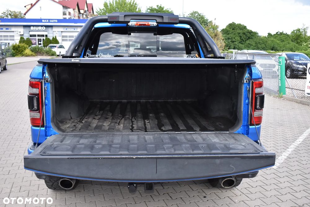 RAM 1500 Crew Cab Sport - 13
