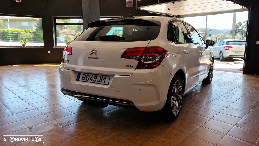 Citroën C4 e-HDi 110 Exclusive - 11