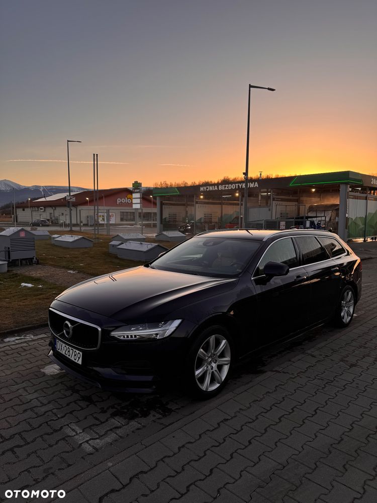 Volvo V90 D3 Momentum - 2
