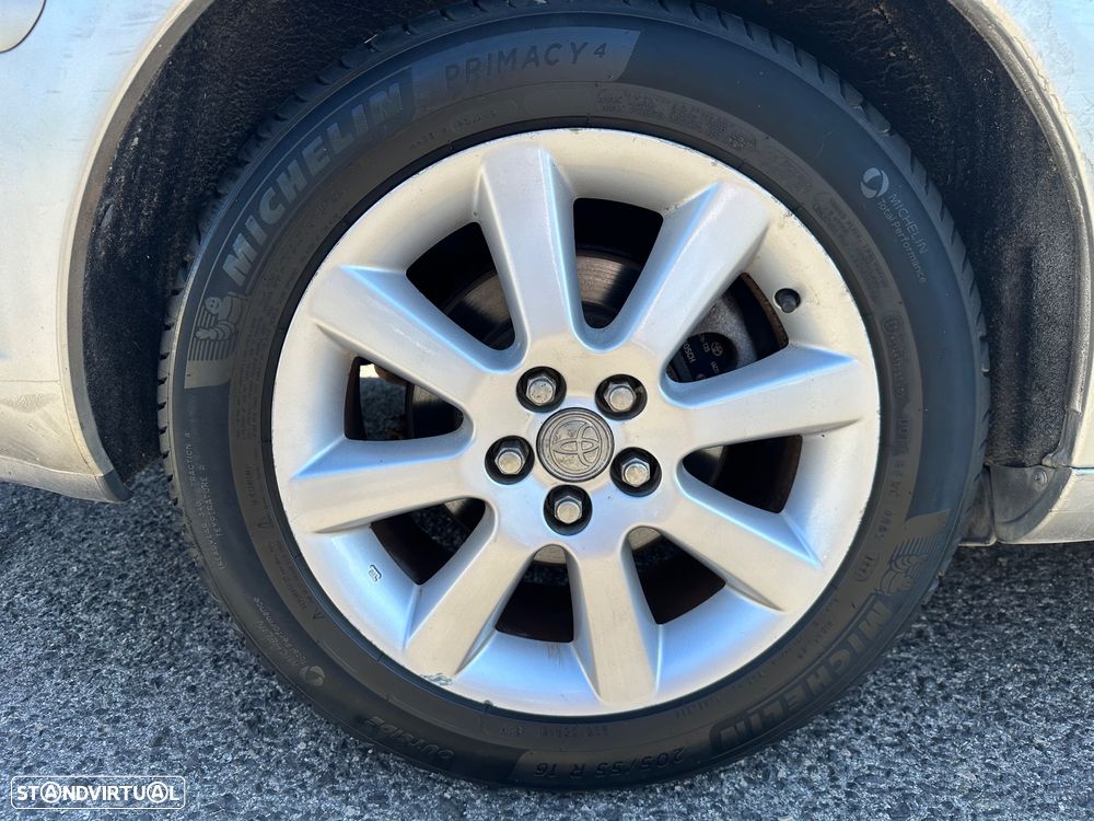 Toyota Avensis S/D 1.6 Sol - 22