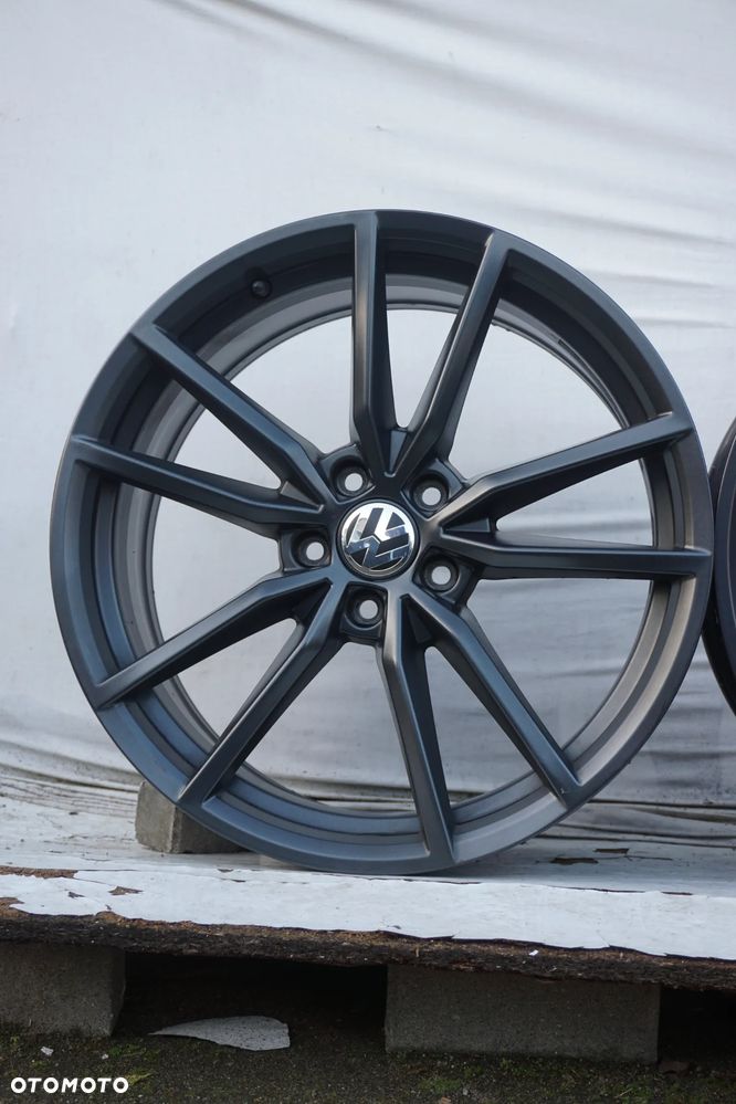 Volkswagen 5x112 19 8J et44 3G0601025 BH PRETORIA - 4