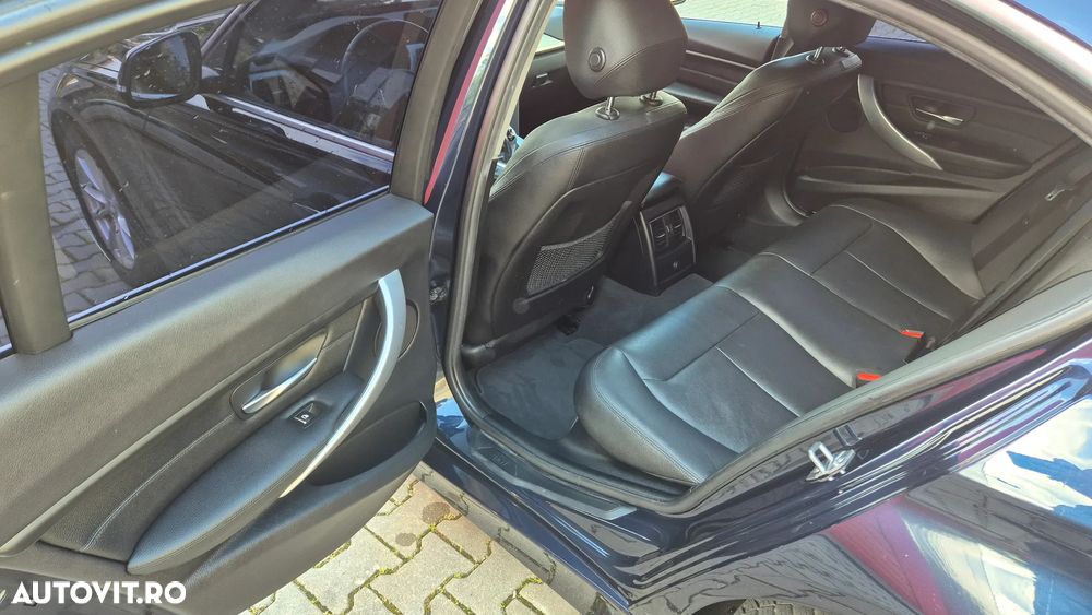 BMW Seria 3 320d Sport-Aut. Sport Line - 10