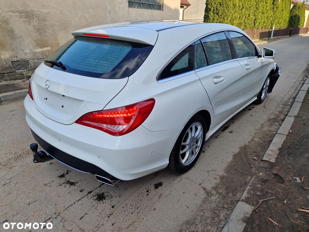 Mercedes-Benz CLA 180 Peak Edition - 5