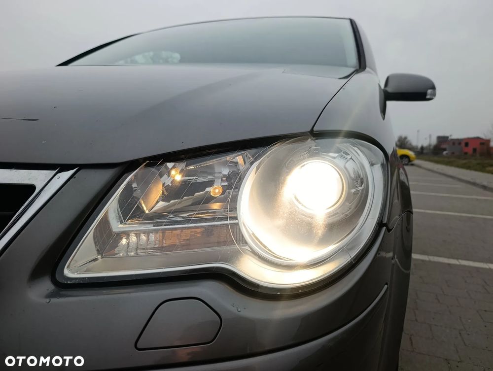 Volkswagen Touran 1.9 TDI DPF United - 28