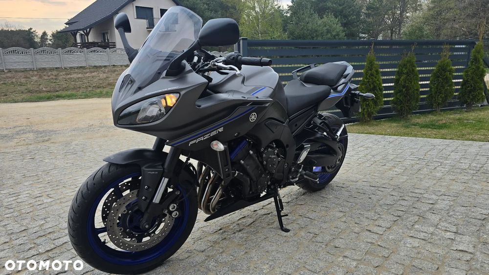 Yamaha FZ8 - 2