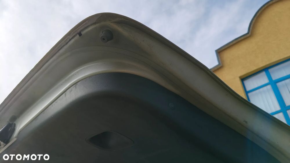 Klapa bagażnika Toyota Corolla Verso 01-04 1D9 - 13