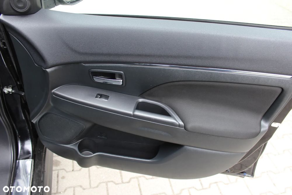 Mitsubishi ASX 1.6 2WD Plus - 22