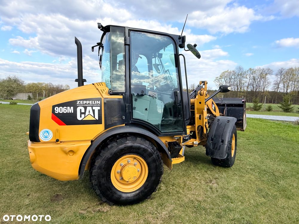 Caterpillar Ładowarka łamana 906M Cat łyżka widły 907 908 5 6 ton SZYBKOZŁĄCZE HYDRAULICZNE dodatkowe linie ZAMIATARKA za dopłatą - 26