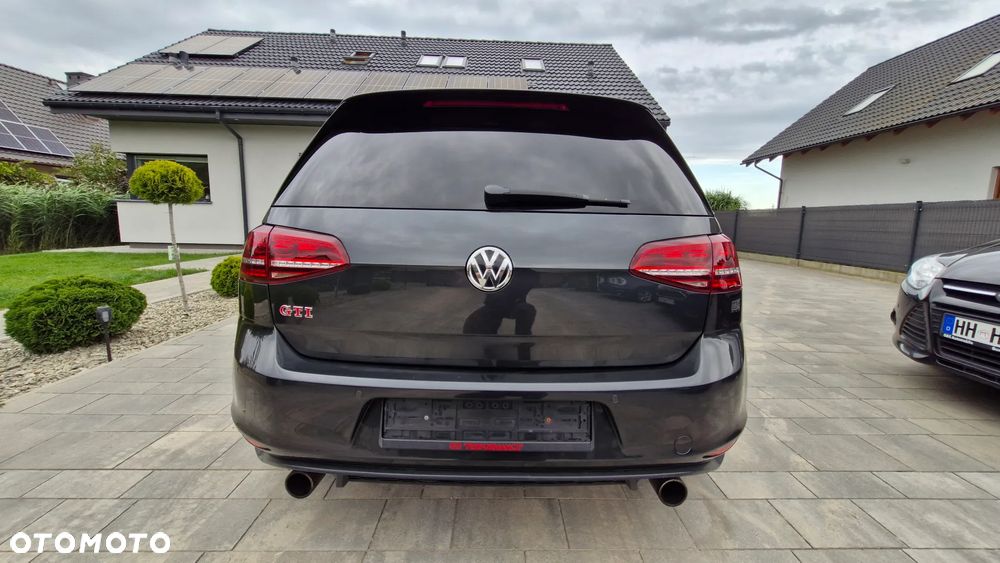 Volkswagen Golf GTI Performance BlueMotion Technology - 13