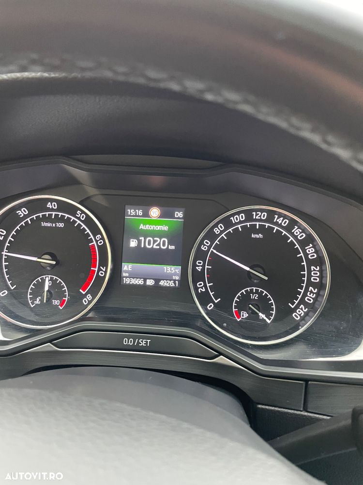 Skoda Superb 1.8 TSI DSG Style - 30