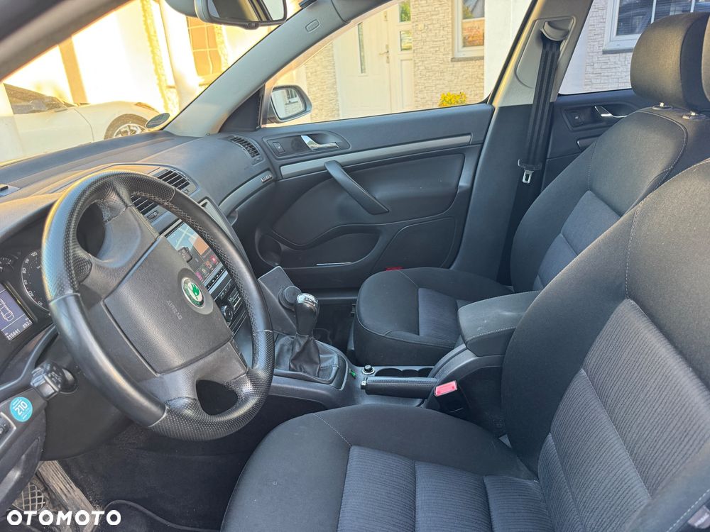 Skoda Octavia 1.8 TSI Team Edition - 11