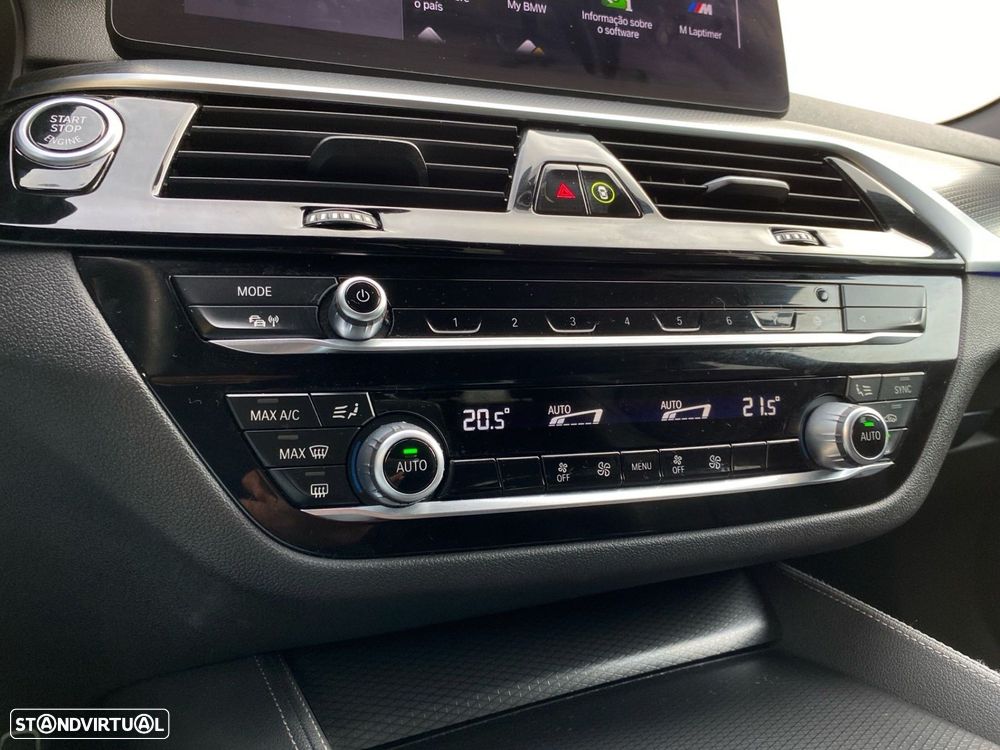 BMW 520 d Pack Desportivo M Auto - 12