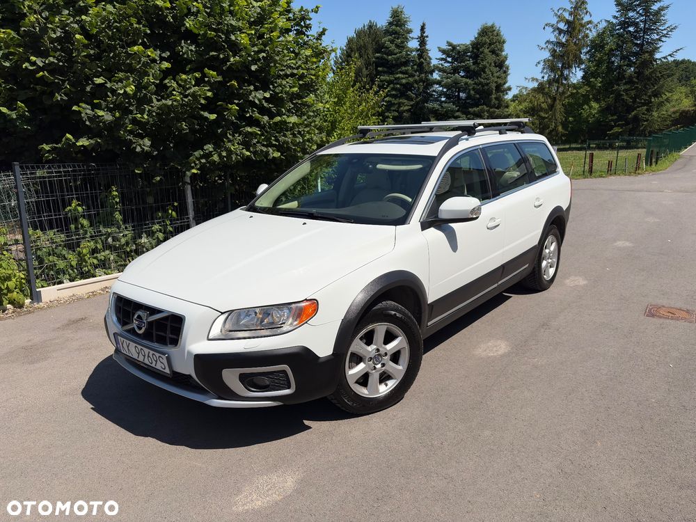 Volvo XC 70 - 1