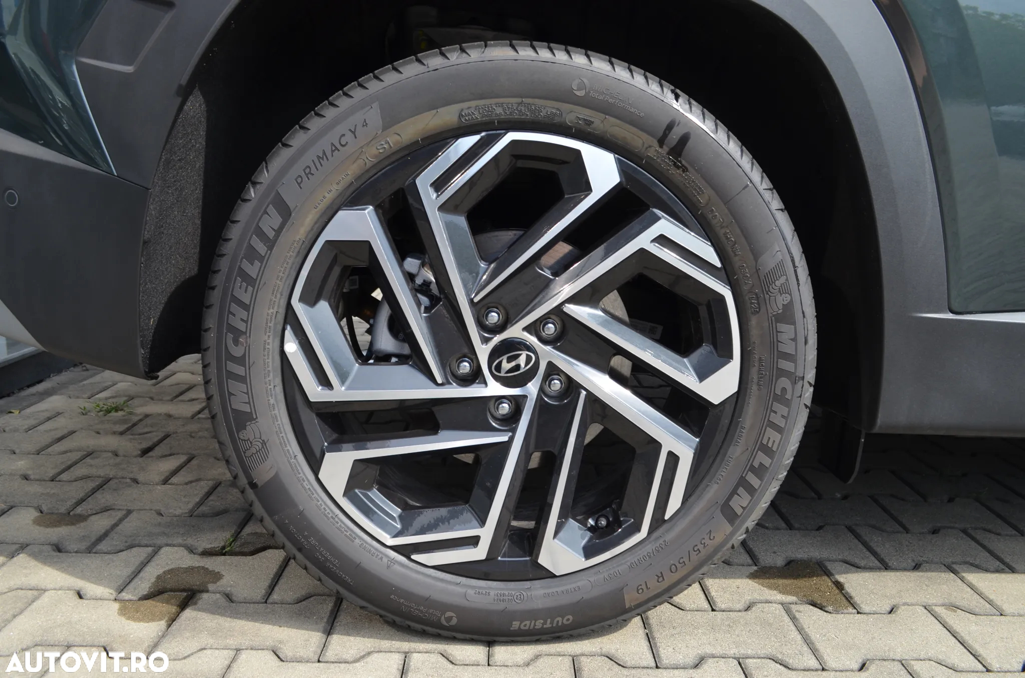 Hyundai Tucson - 12