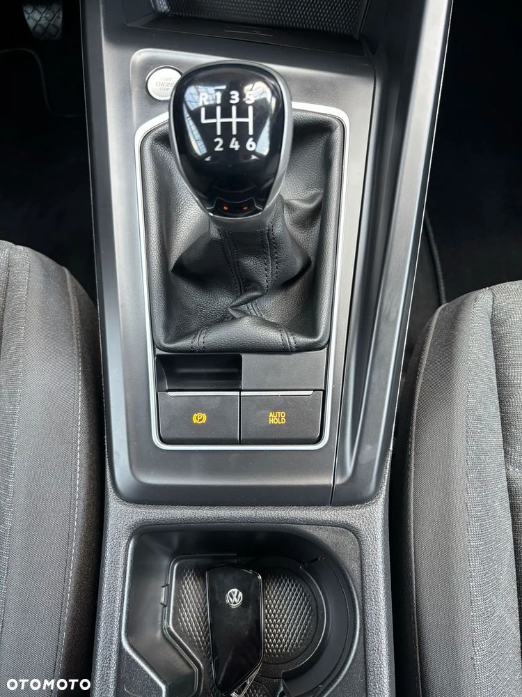 Volkswagen Golf 1.0 TSI OPF Active - 27
