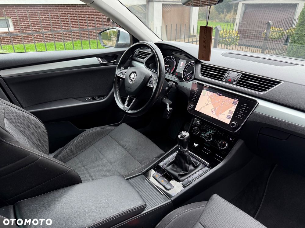 Skoda Superb Combi 1.6 TDI Ambition - 15