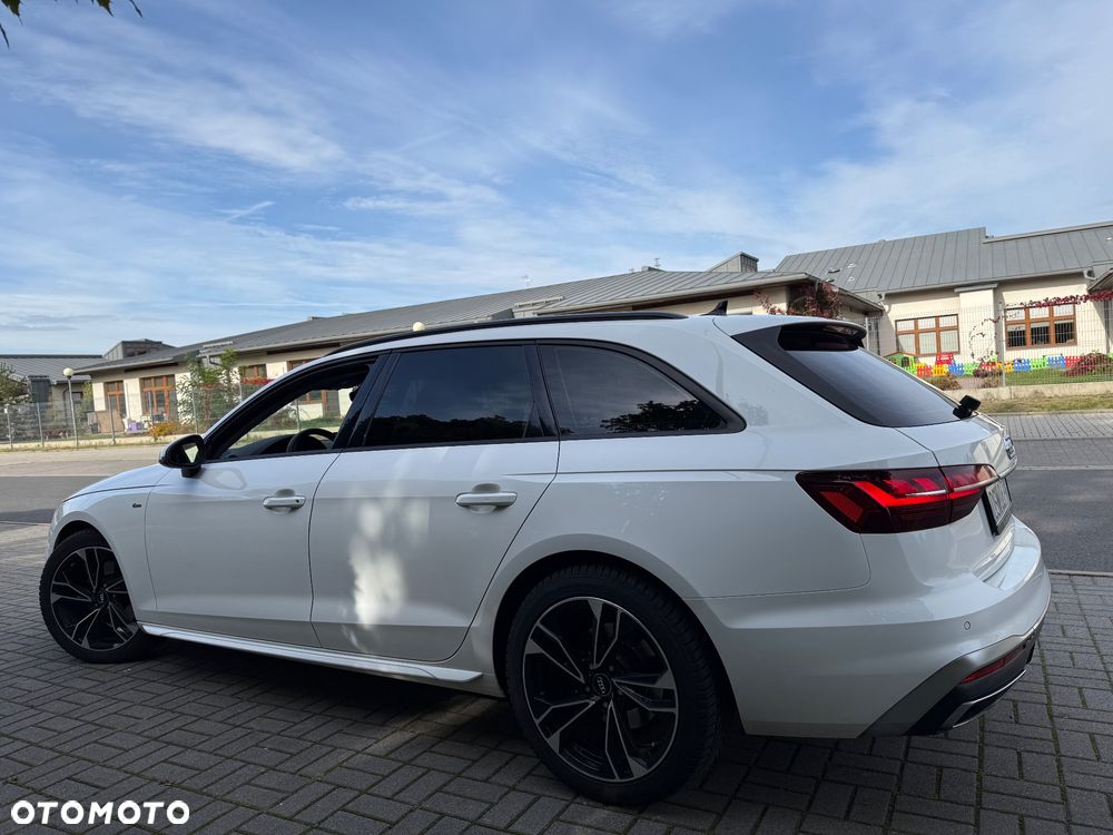 Audi A4 Avant 35 TDI S tronic - 13