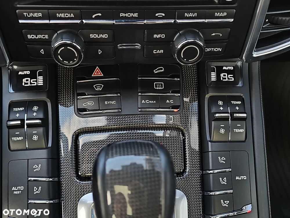 Porsche Cayenne Diesel Platinum Edition - 25