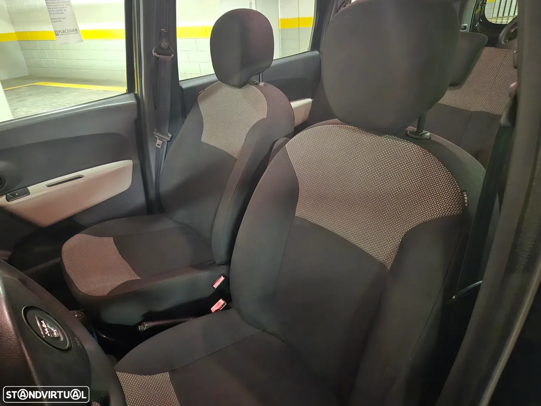 Dacia Lodgy 1.2 TCe Confort 7L - 26