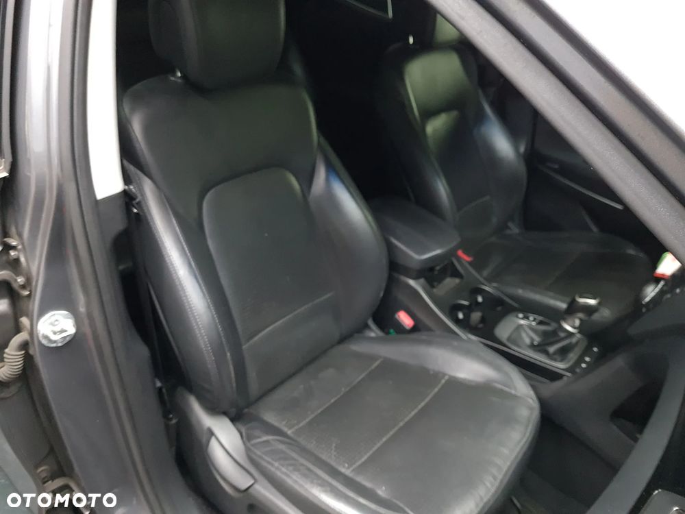 Hyundai Santa Fe 2.0 CRDi Premium - 4