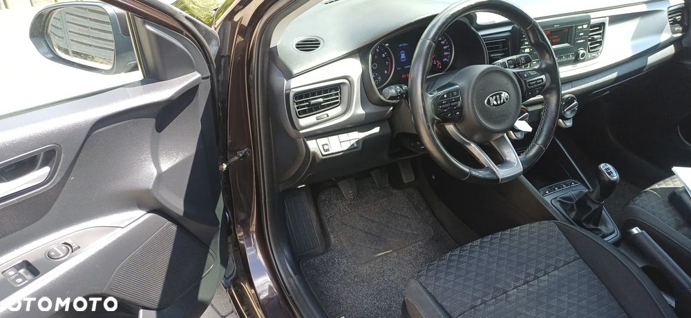 Kia Rio 1.0 T-GDI 100 Dream-Team Edition - 8