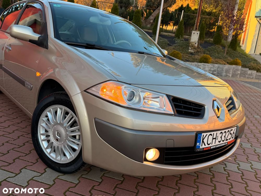 Renault Megane 1.6 16V Privilege - 11